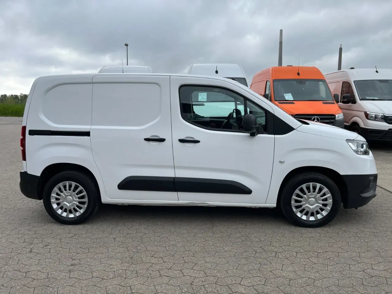 Billede 3 - Toyota ProAce City 1,5 D 102 Medium Comfort