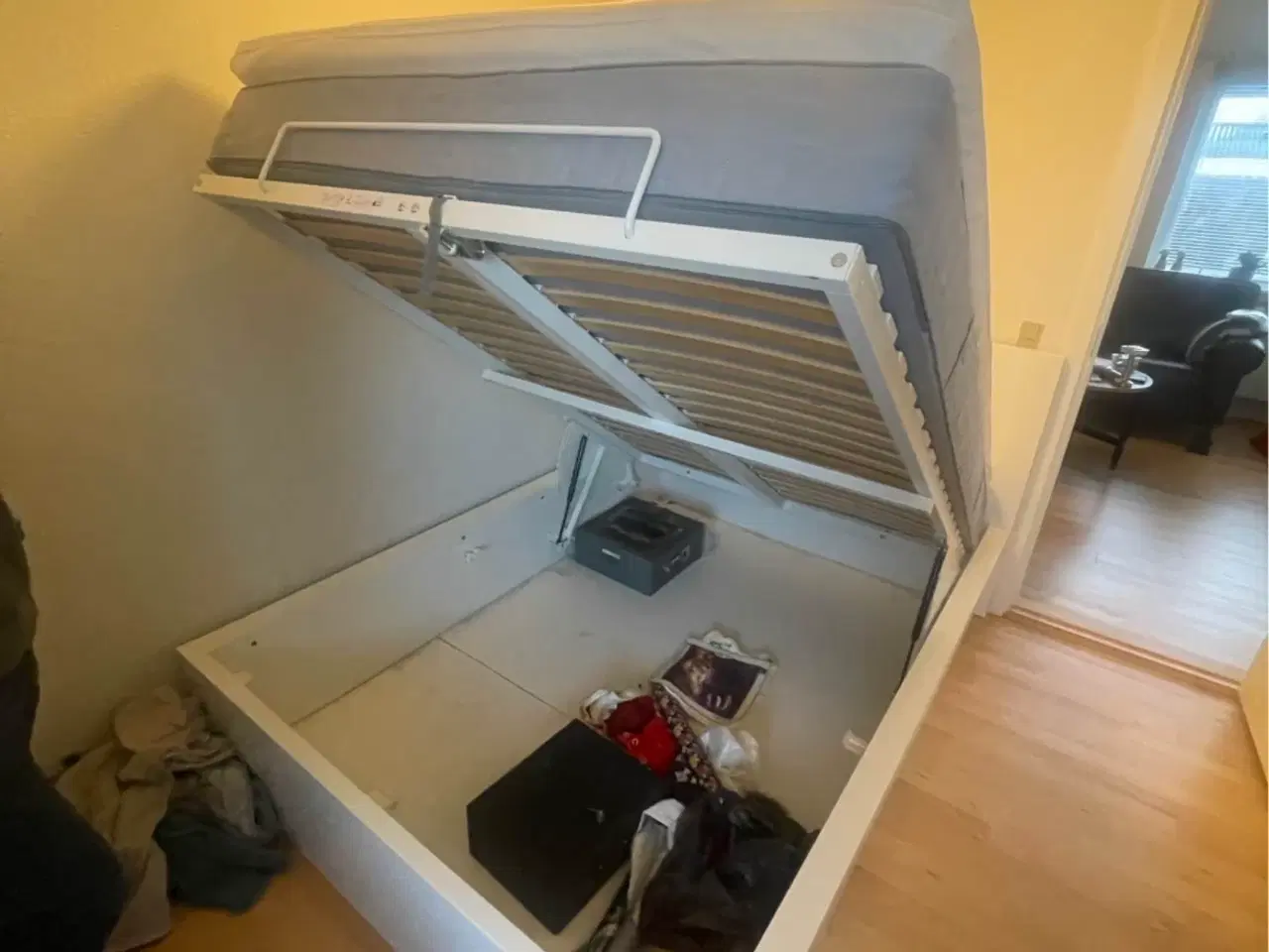 Billede 5 - Seng fra ikea - man sover fantastisk i den