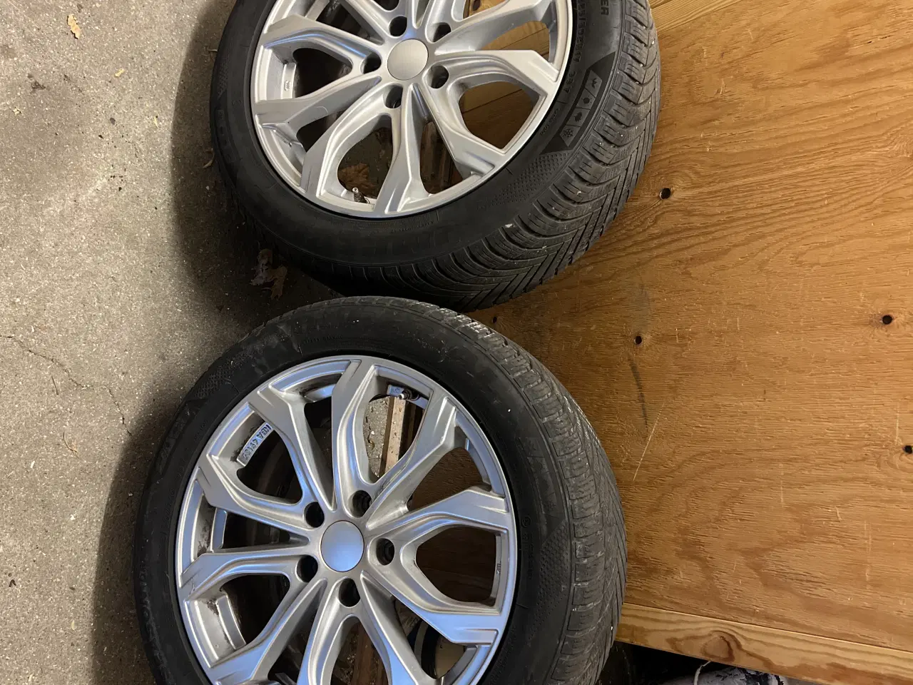 Billede 1 - Dæk med fælg 