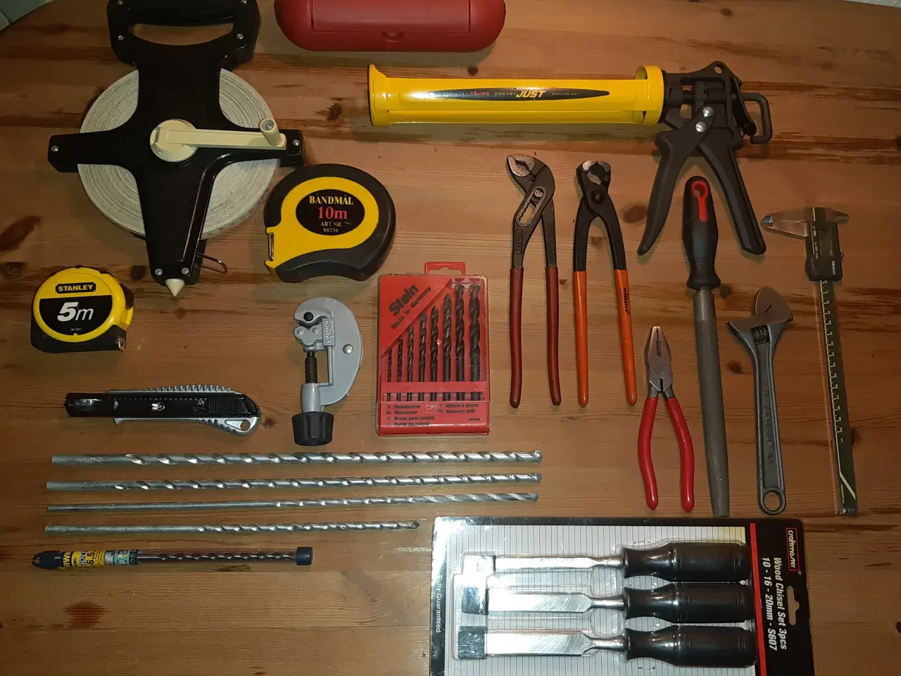 Billede 1 - Værktøj 22 dele. Nyt eller brugt få gange.