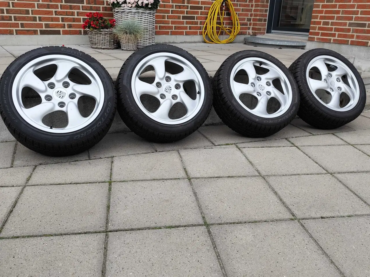 Billede 3 - Originale Porsche alufælge 17 tommer 