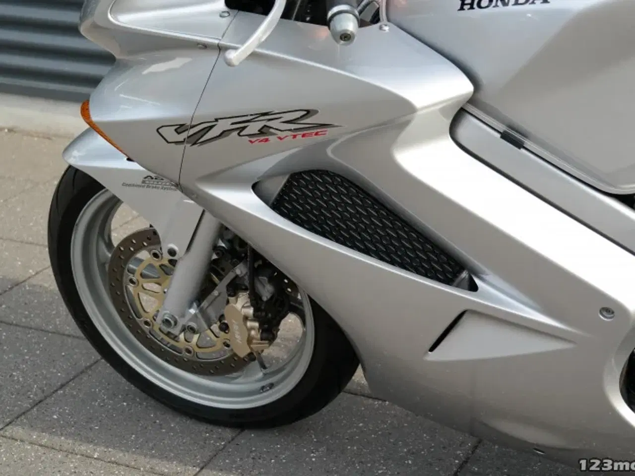 Billede 24 - Honda VFR 800 F MC-SYD       BYTTER GERNE