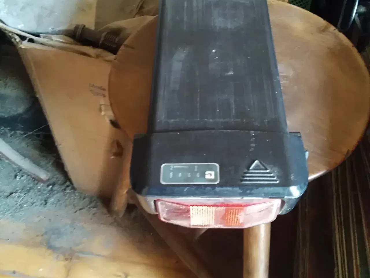 Billede 1 - OK 36 V 10,4/374 WH Byt m lign til Velova Devron 