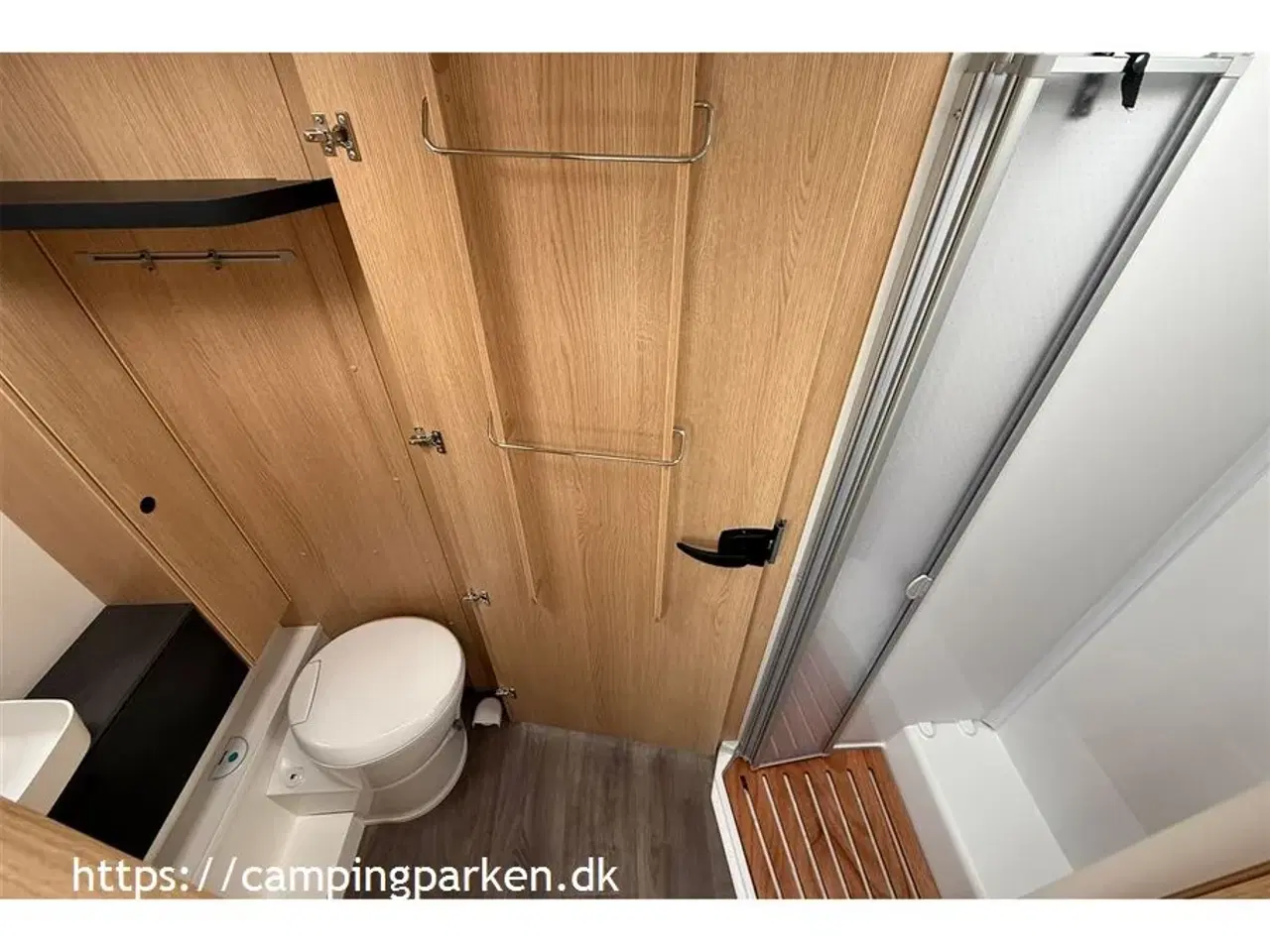 Billede 13 - 2025 - SunLight T 69 LC Adventure   Sunlights populære model i Adventure, med face-to-face, automatgear og meget udstyr
