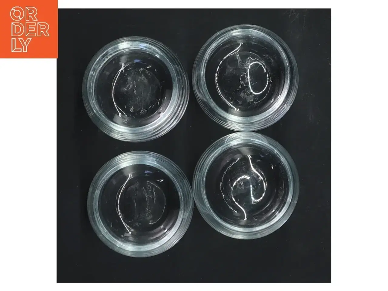 Billede 2 - Sæt med 4 glas (str. 4 stk Ø 4,5 cm længde 5,5 cm)