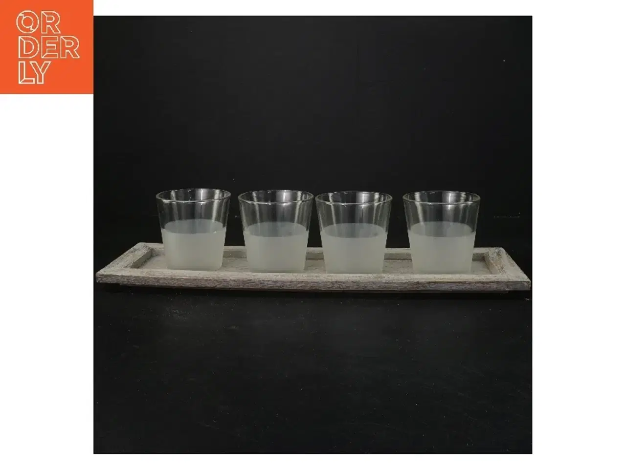 Billede 1 - Dekorativ bakke med fyrfadsstager (str. 40x12,5 cm)