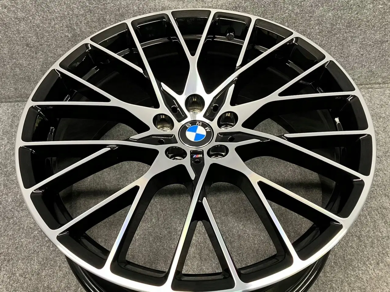 Billede 1 - ALUFÆLGE BMW 3 og 4 G20 G21 G22 G23 G24 19"