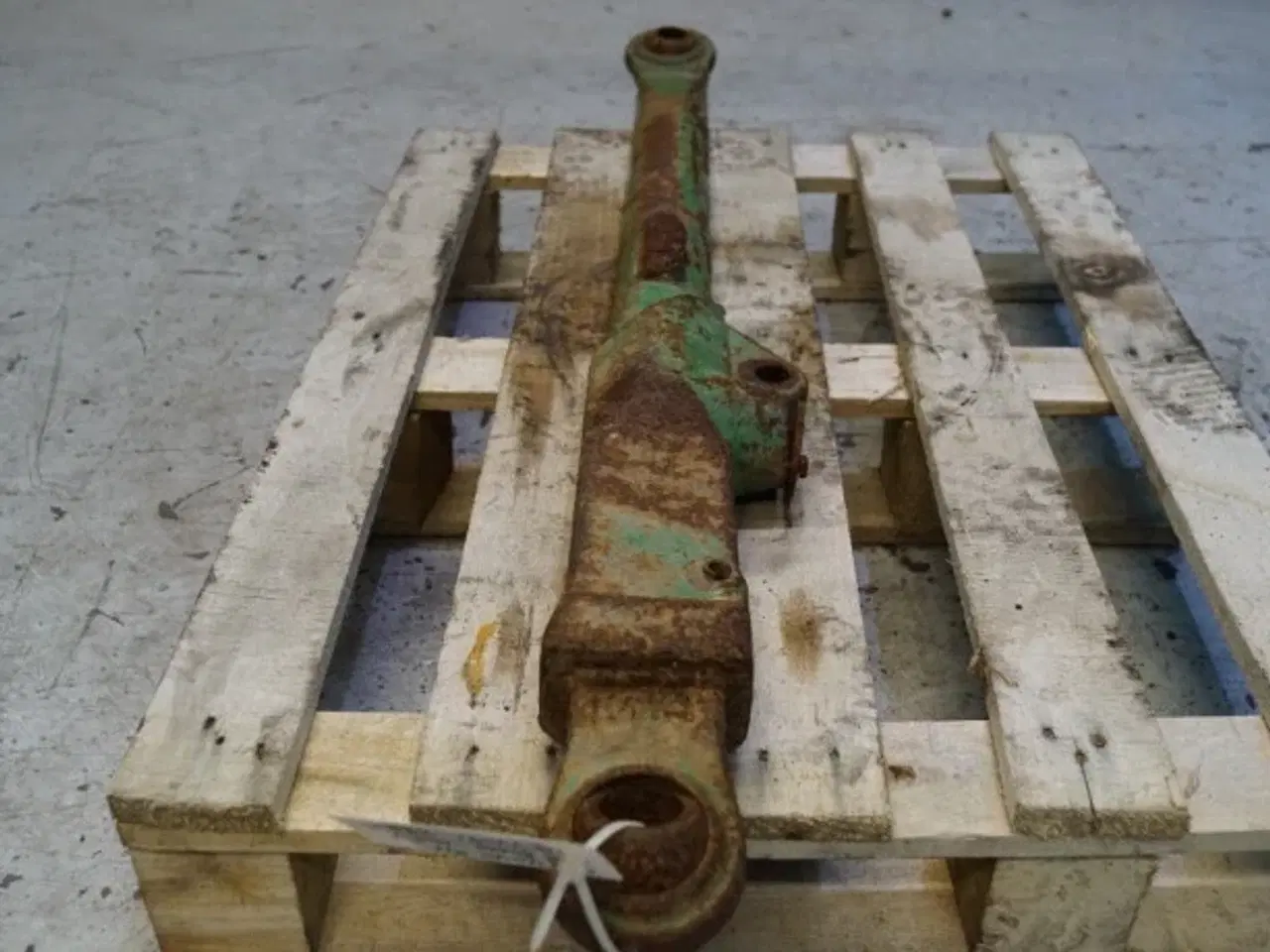 Billede 19 - John Deere 4040 L.H. Liftarm R80667