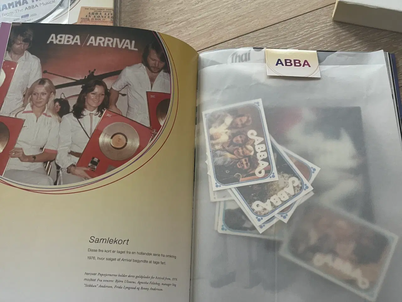 Billede 13 - ABBA samleobjekter - bl.a. bøger og puslespil