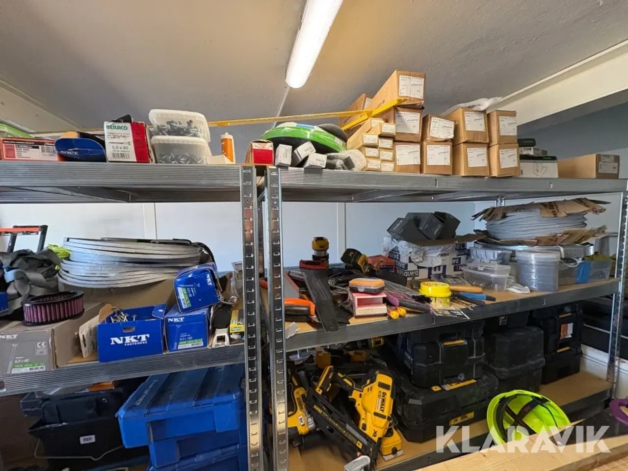 Billede 12 - Lot med materialer og udstyr fra tømrer