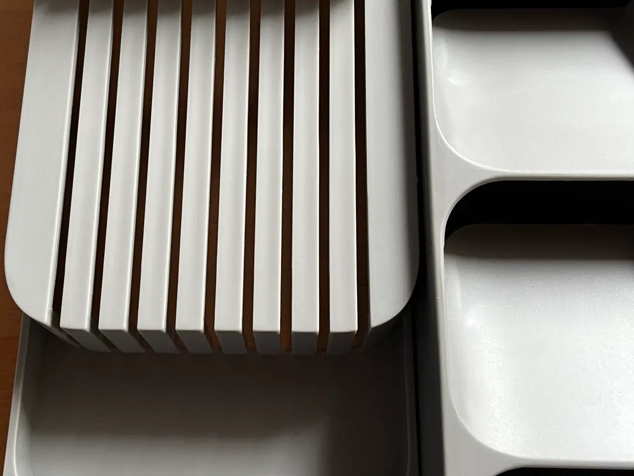 Billede 3 - Bestik og brødknive bakke