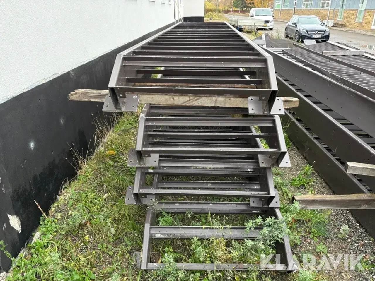 Billede 3 - Galvaniseret trapper inkl gelænder 7 styk