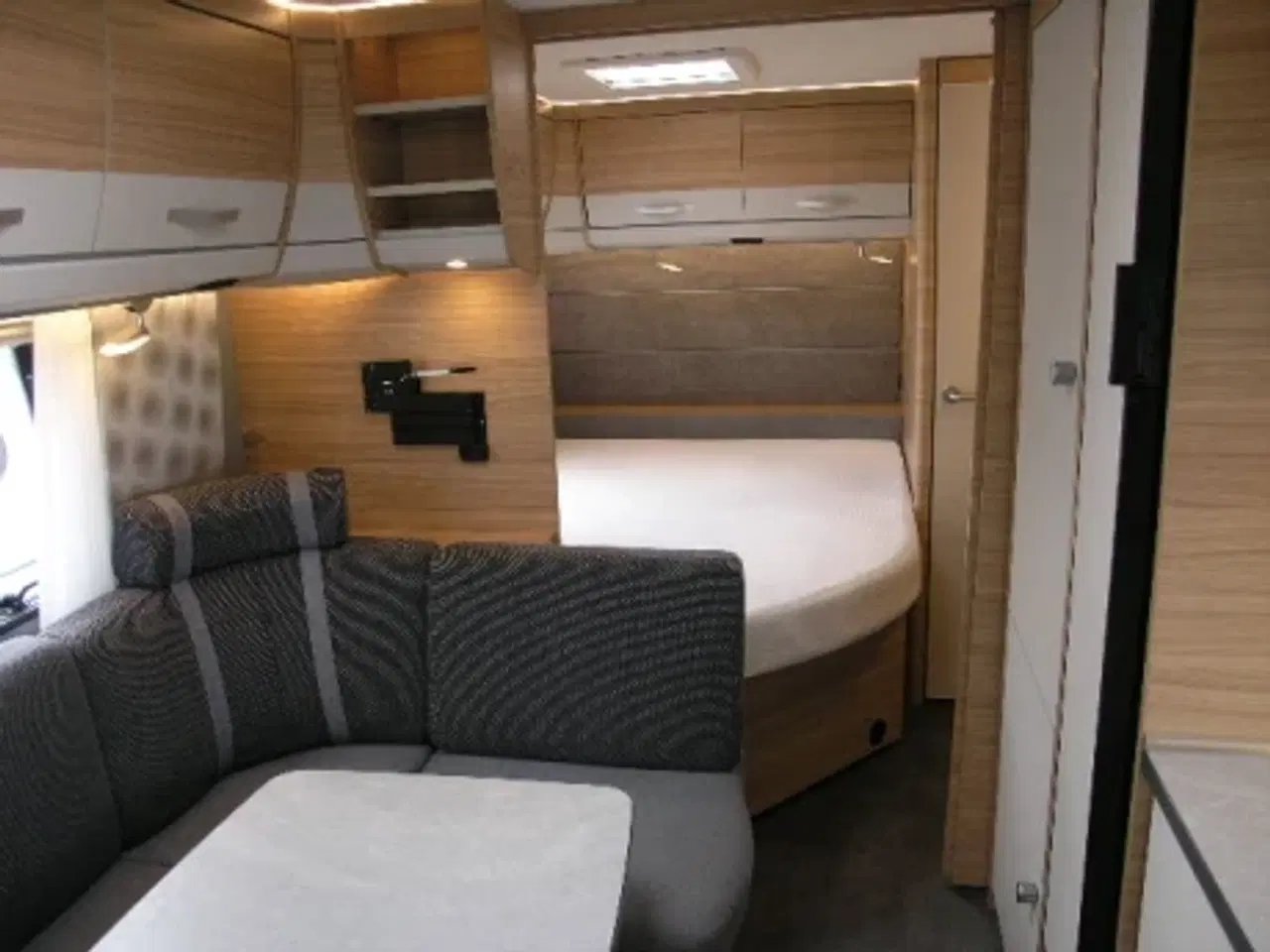 Billede 6 - Dethleffs 650 Camper FMK
