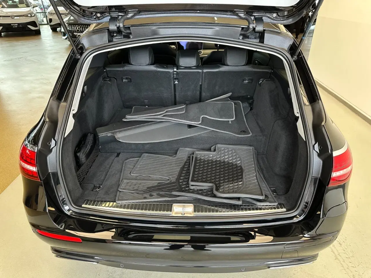 Billede 7 - Mercedes E300 de 2,0 stc. aut. 4Matic