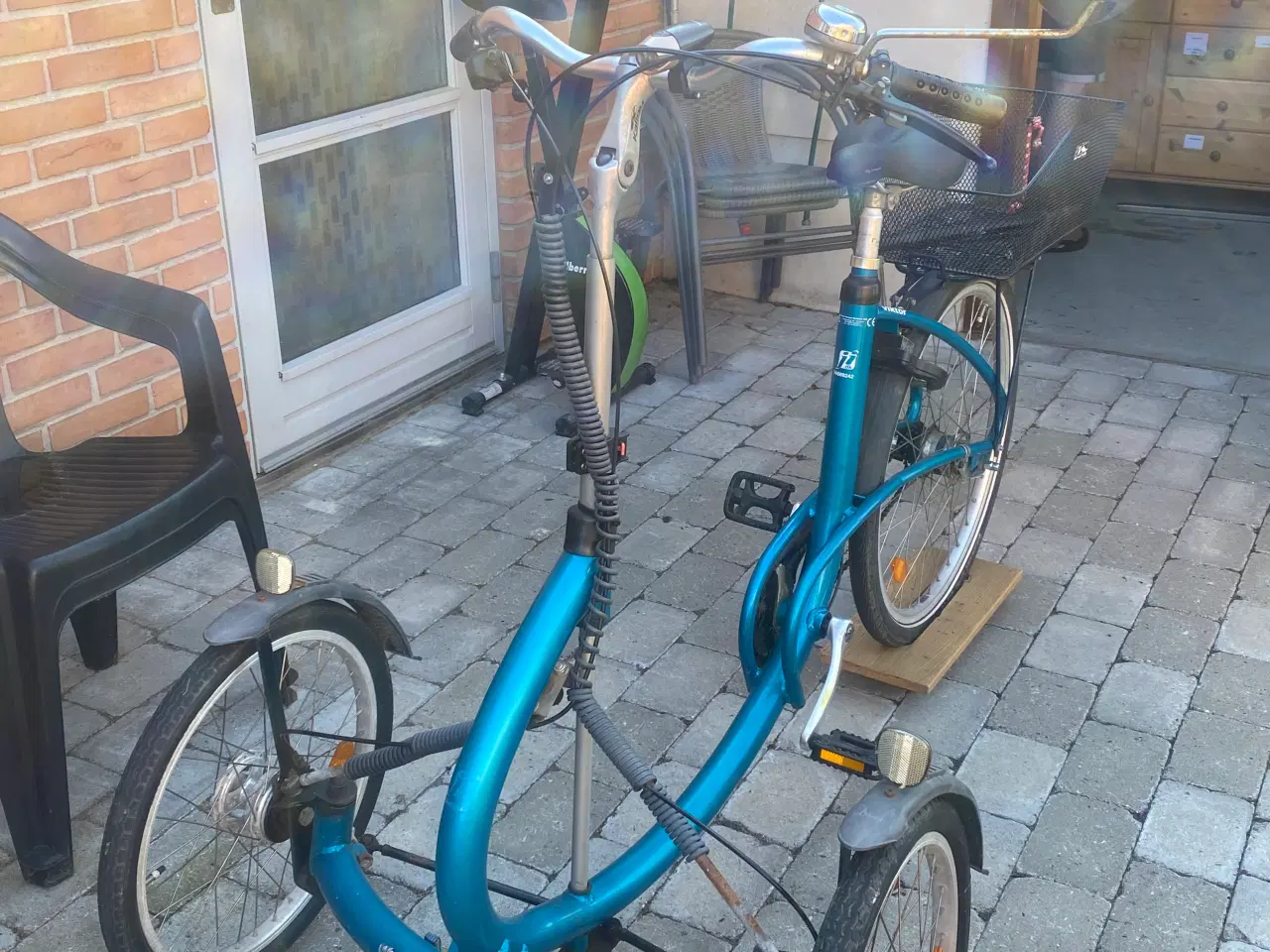 Billede 3 - Viktor Trehjulet voksencykel