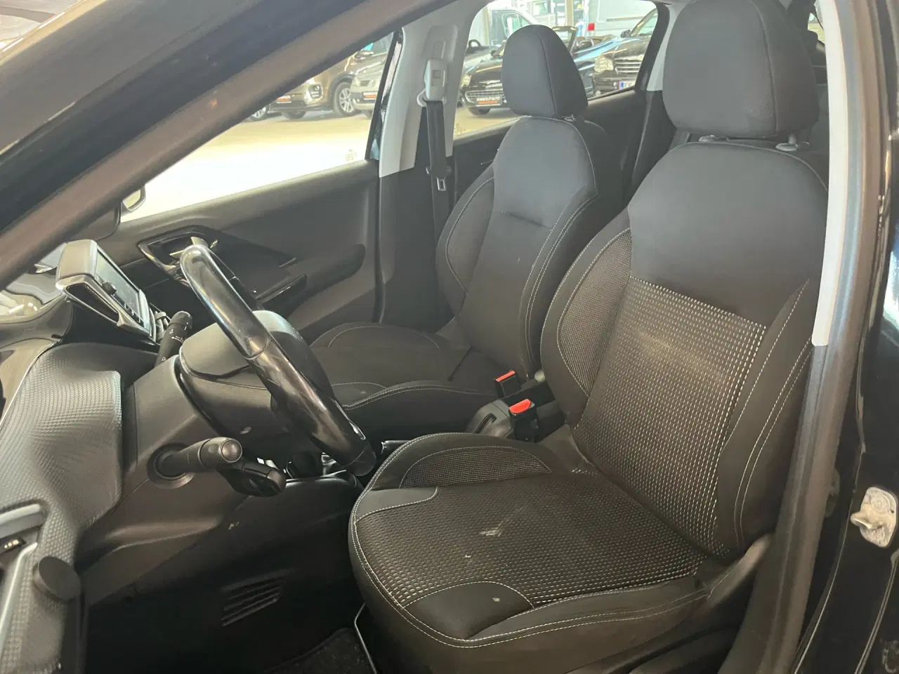 Billede 5 - Peugeot 208 1,6 BlueHDi Desire 100HK 5d