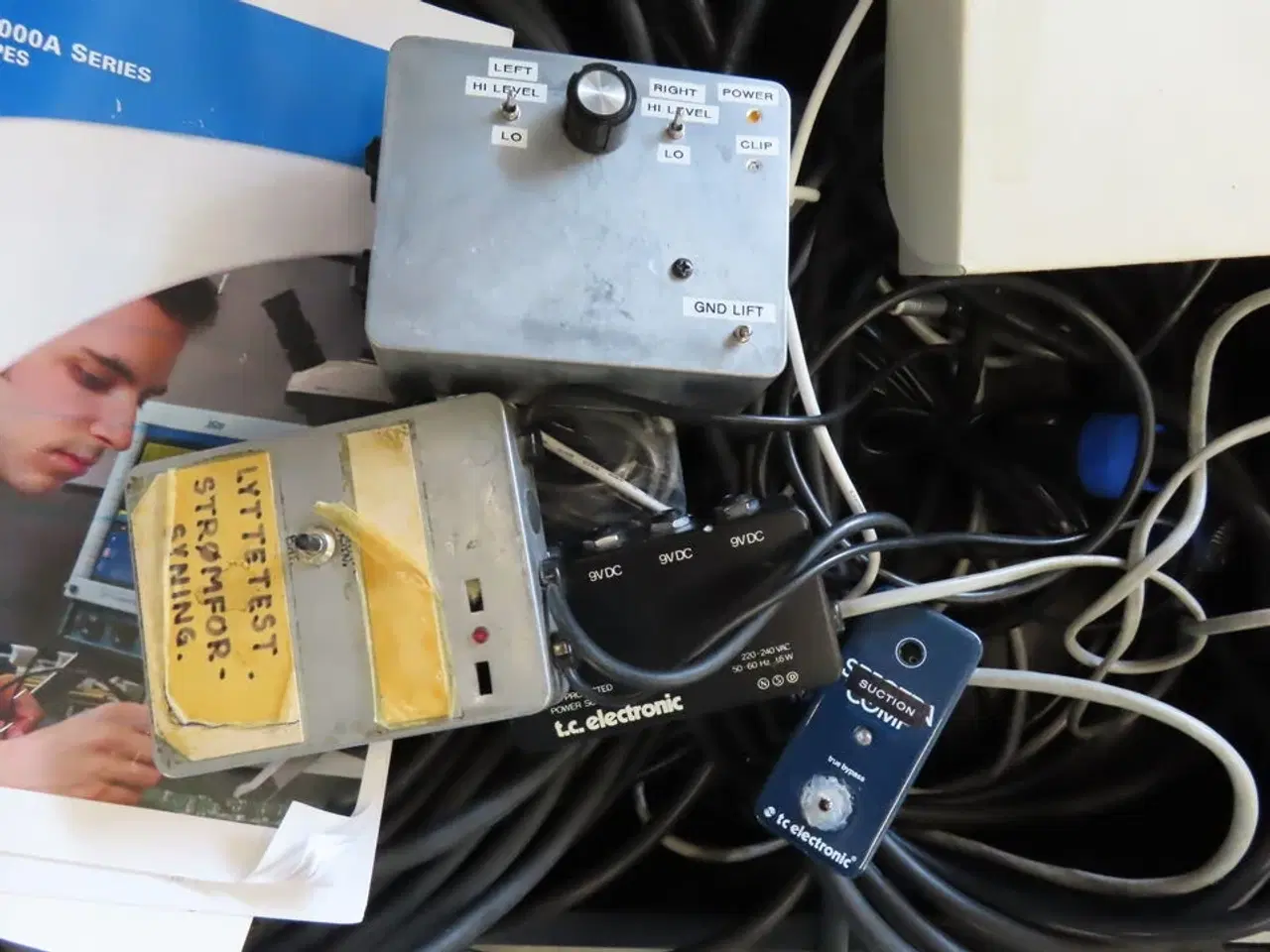 Billede 29 - Palle med rester fra TC ELECTRONIC