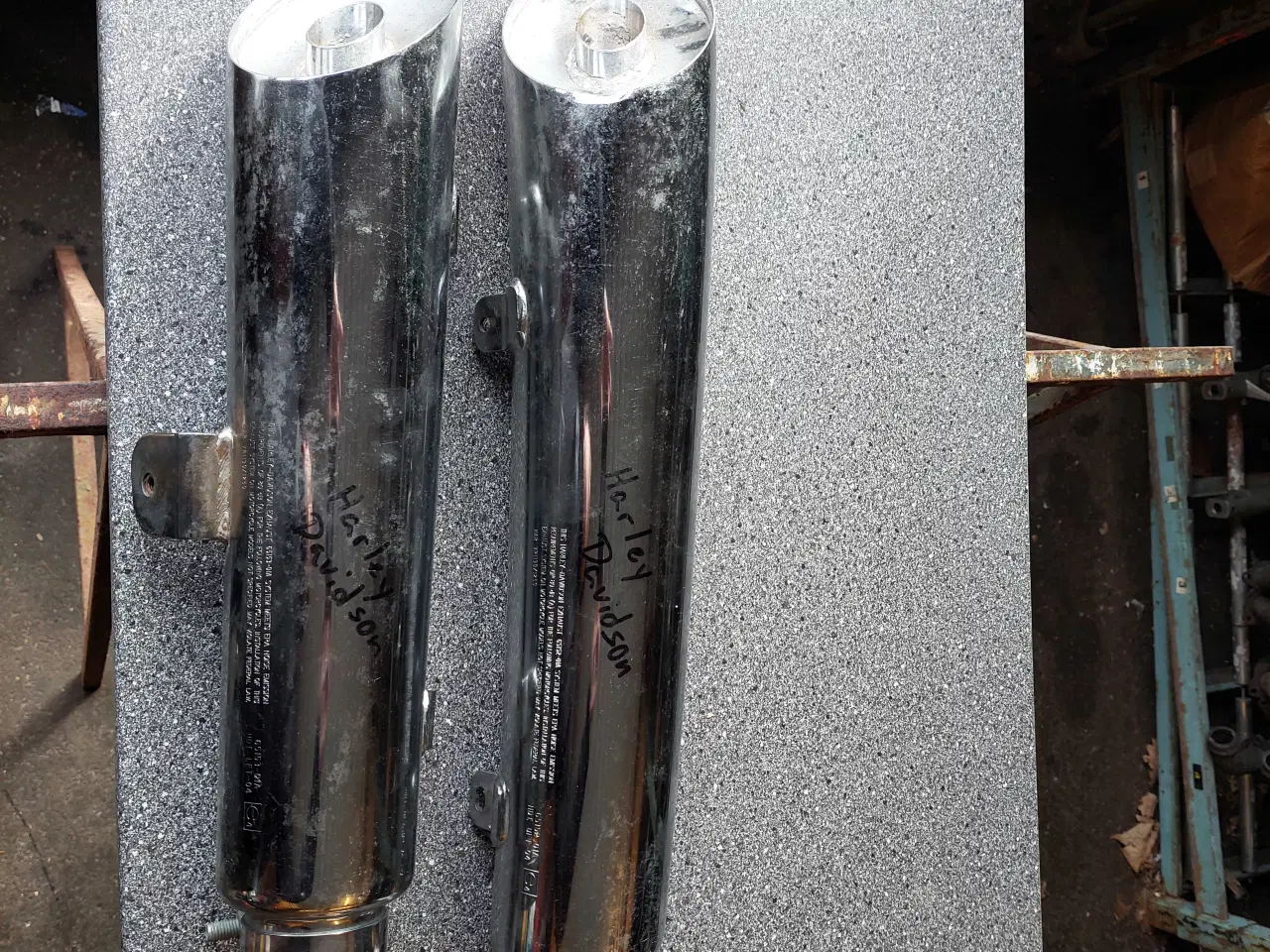 Billede 3 - Harley Davidson V-rod udstødninger