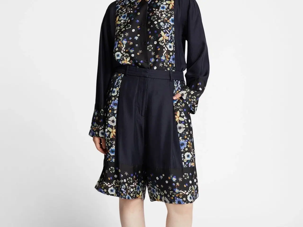 Billede 10 - Munthe Faiza silkeskjorte 