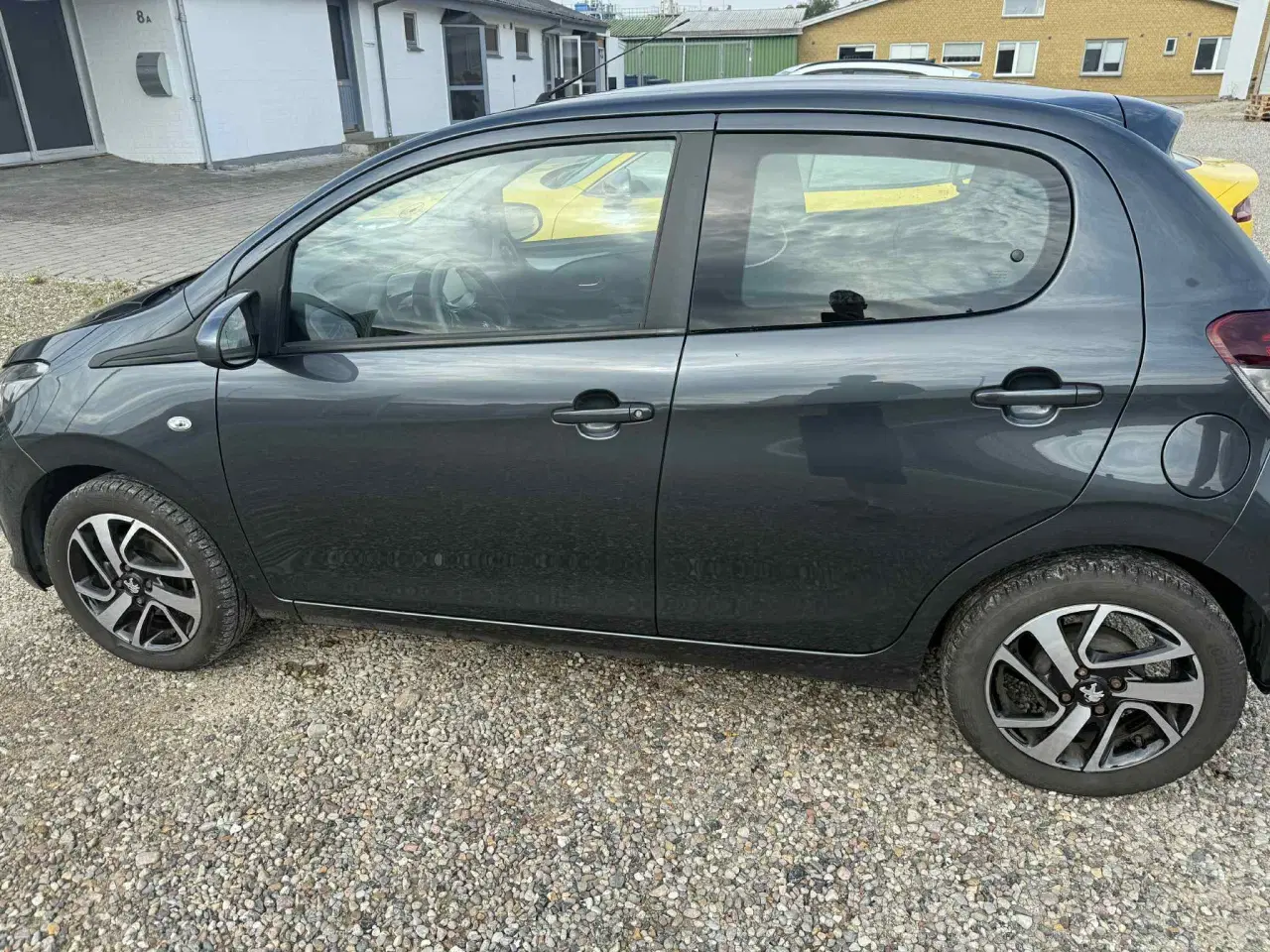 Billede 4 - Vi sælger vores trofaste Peugeot 108 fra 2021, som