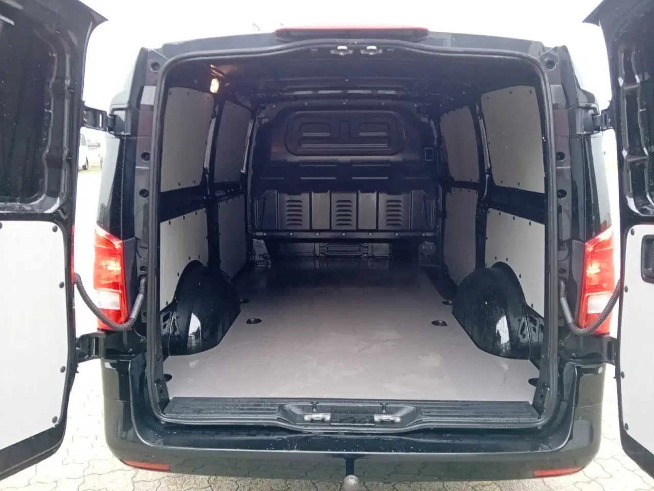 Billede 10 - Mercedes Vito 114 2,0 CDi Kassevogn aut. L RWD