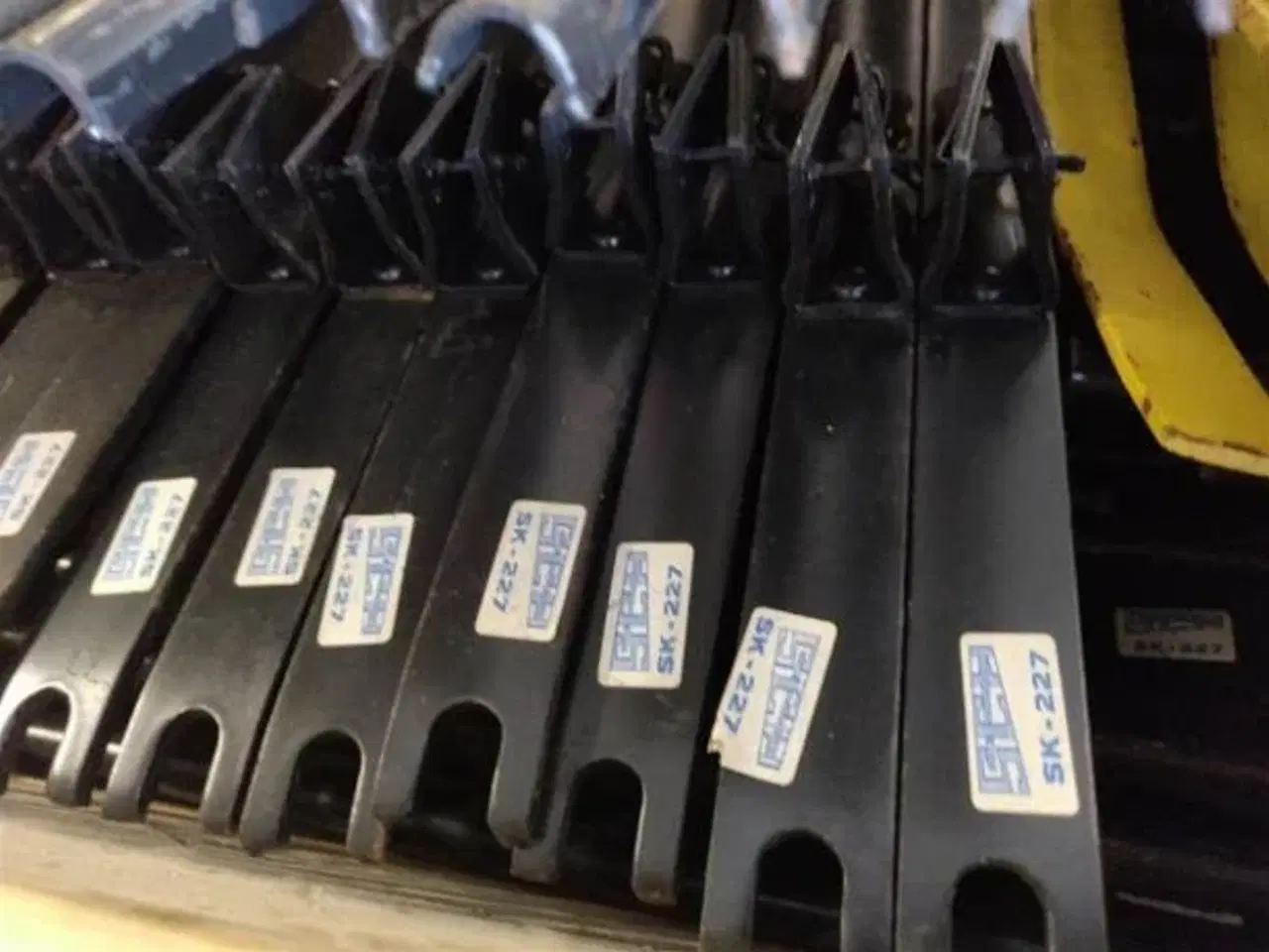 Billede 3 - New Holland Ærteakshæver 33stk