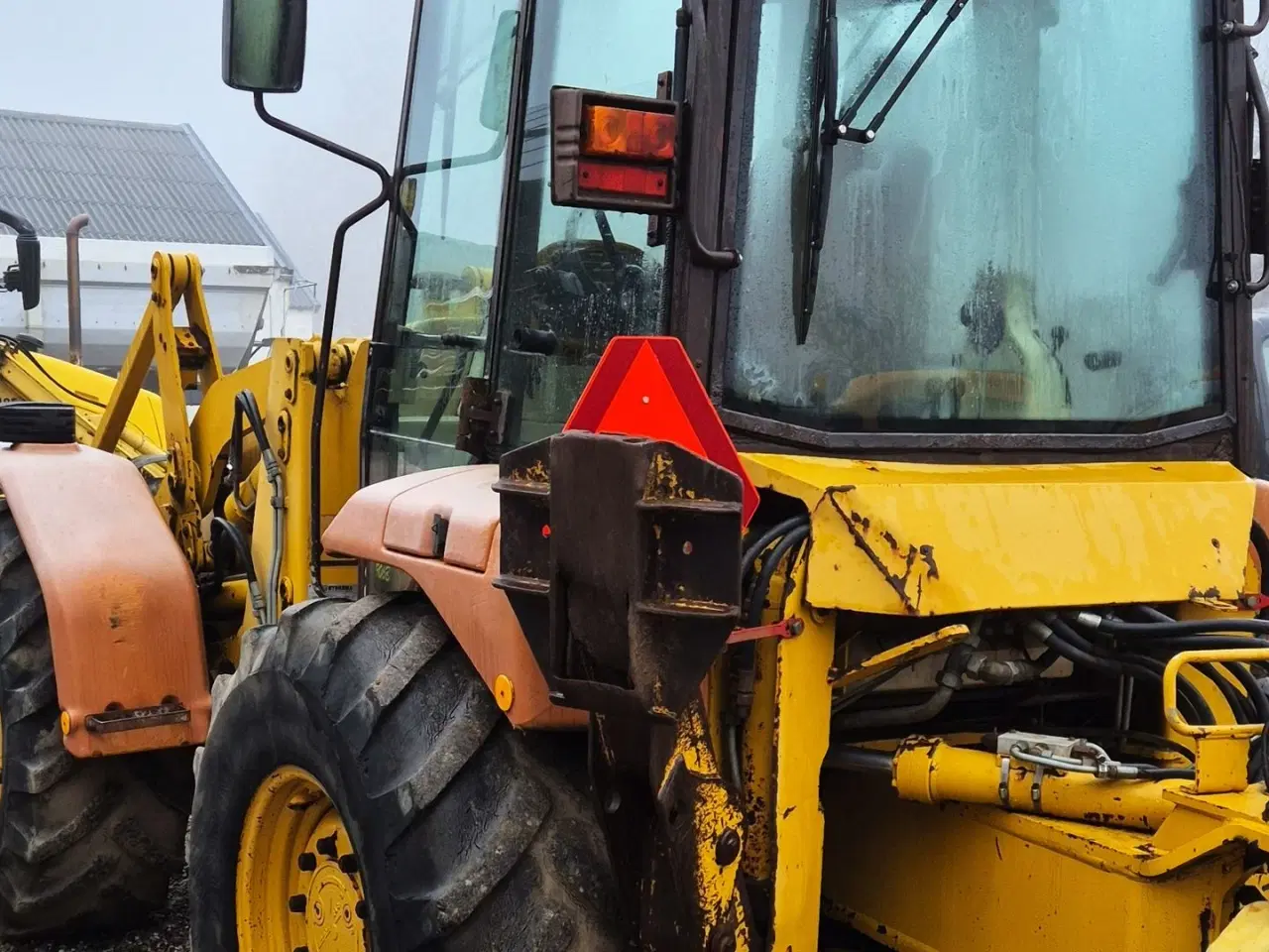 Billede 5 - Hydrema 906B / hy. skift for og bag / skovlsæt / årgang 1997