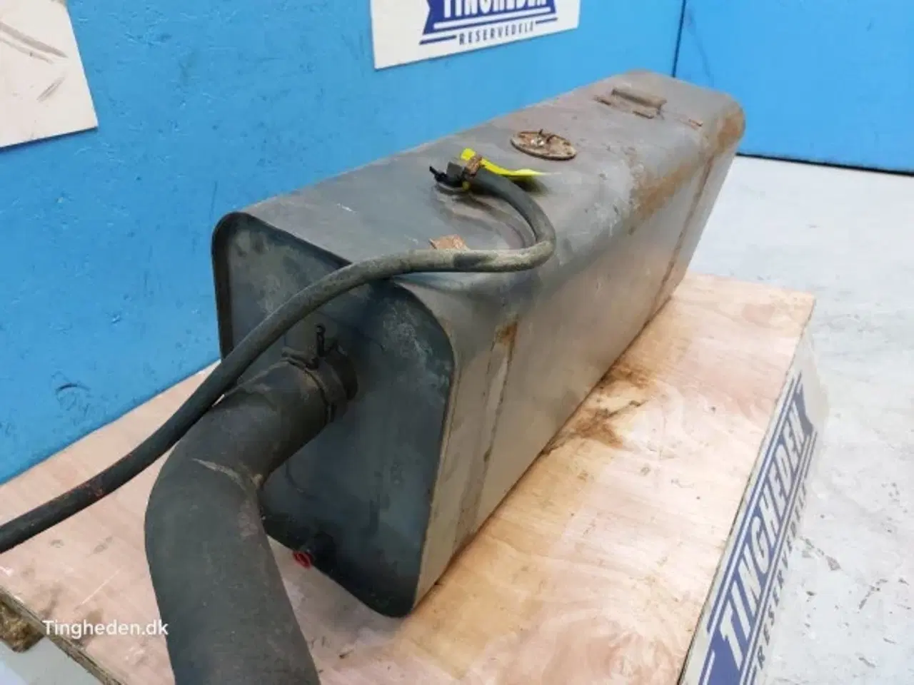 Billede 14 - Massey Ferguson 690 Dieseltank 1679609M91