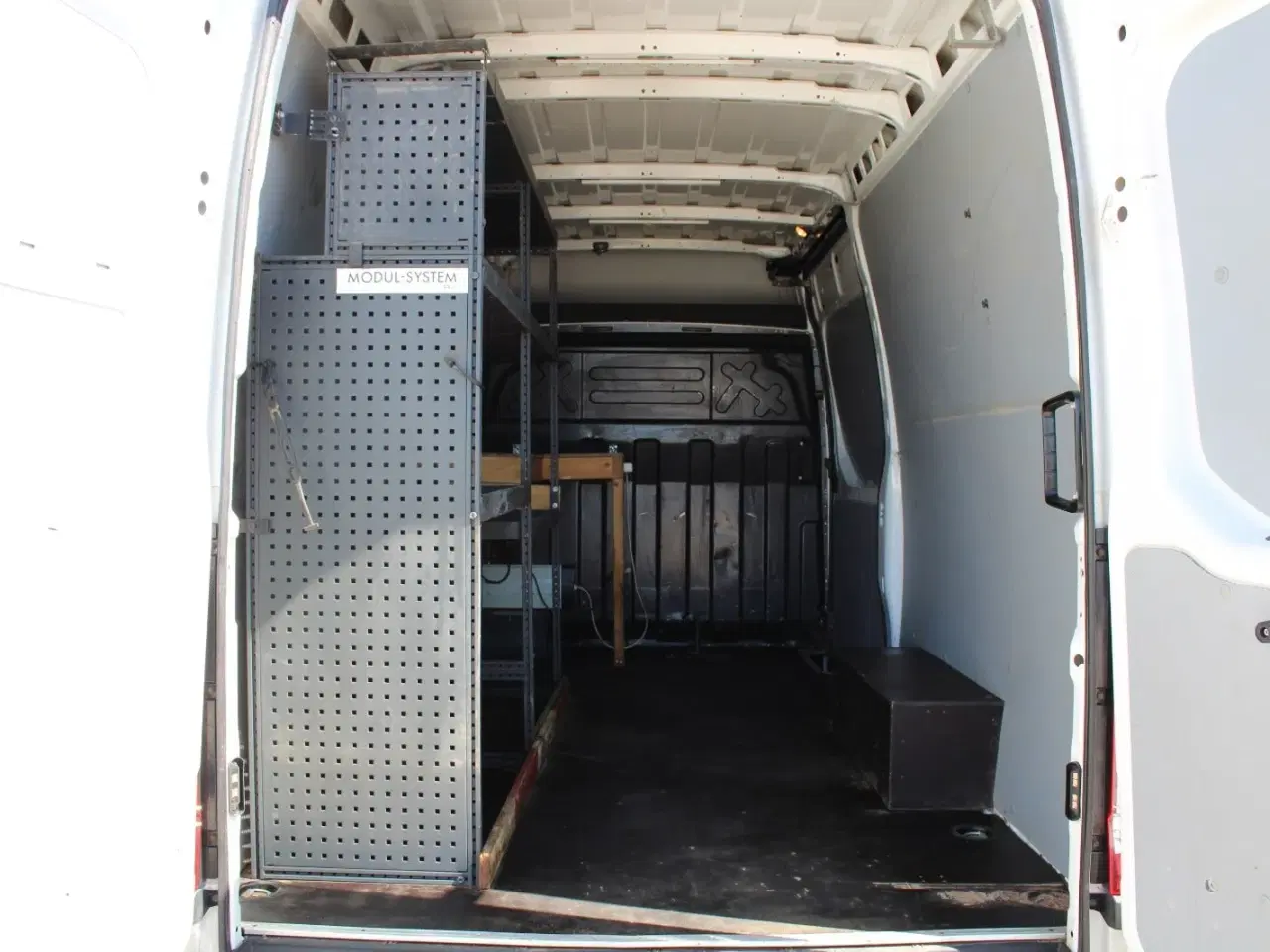 Billede 1 - Iveco Daily 3,0 35S18 12m³ Van AG8
