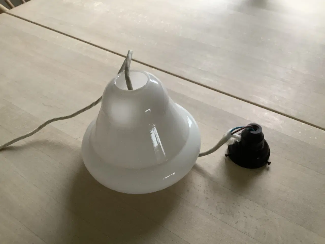 Billede 2 - Retro, hvid loftslampe