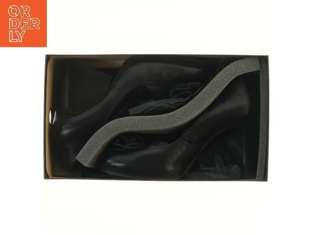 Billede 2 - Sort højhælede sko med pynt fra Billi Bi (str. 39 )