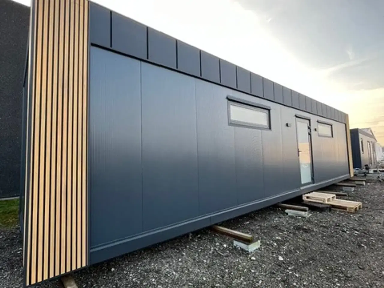 Billede 2 - Pavillon 12x3,20 m 36m²