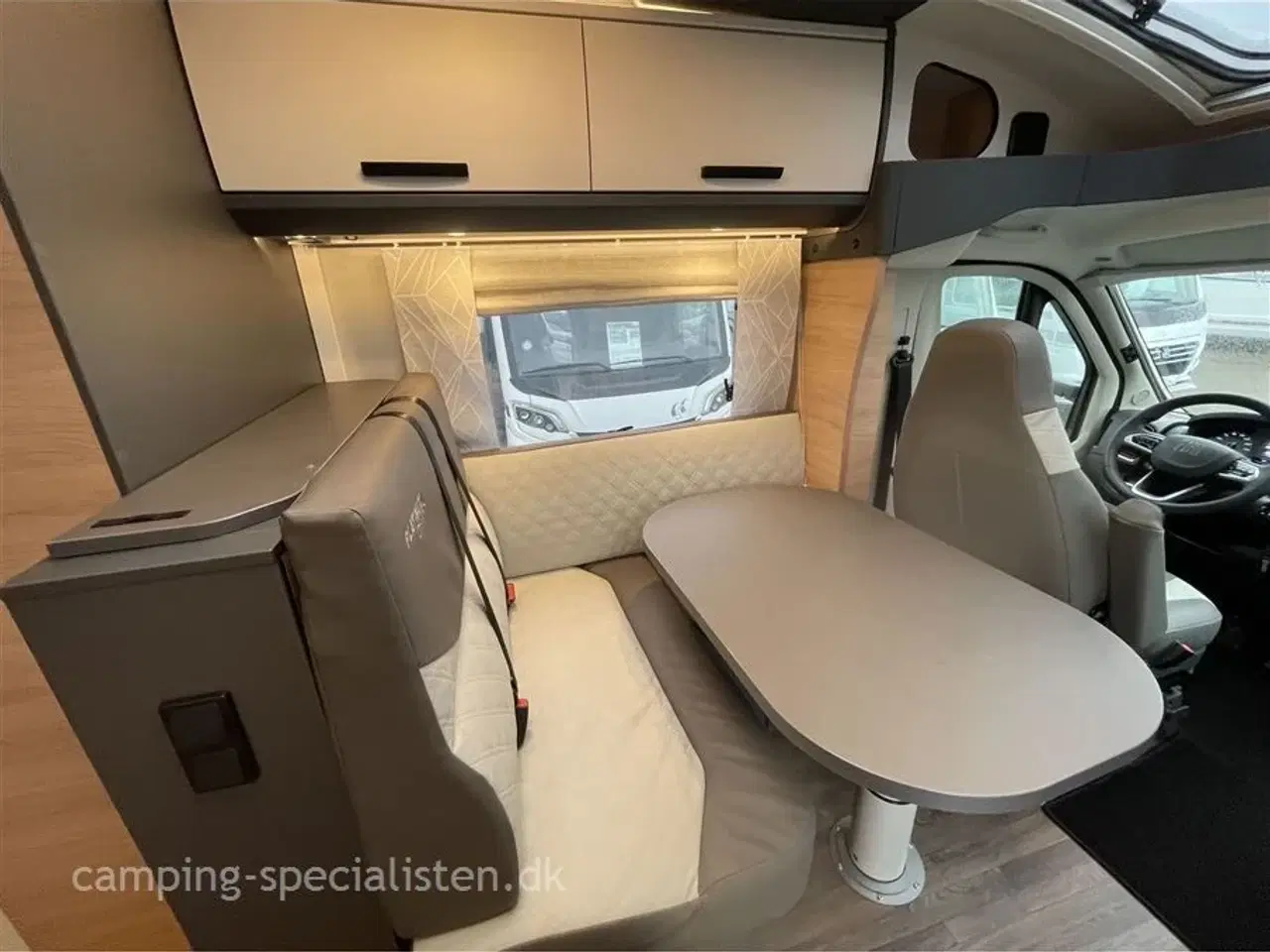 Billede 6 - 2026 - Knaus L!VE TI 650 MEG Platinium Selection   Knaus L!VE Ti 650 MEG Platinum Selection 2026 - Camping-Specialisten.dk