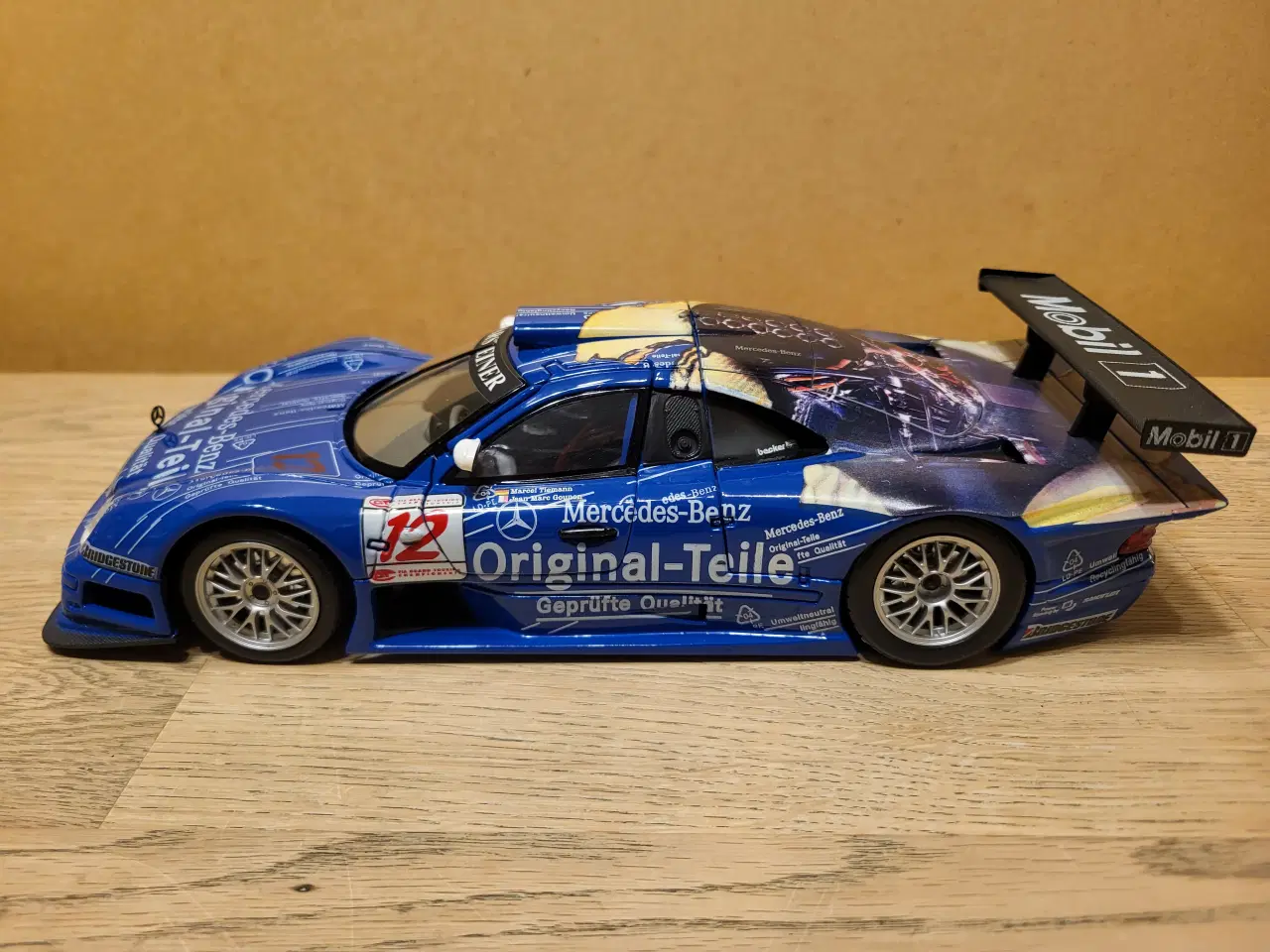 Billede 9 - Modelbiler 3 stk. 600 kr. 1:18