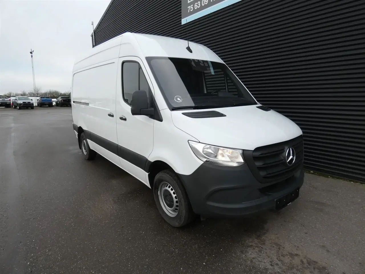 Billede 2 - Mercedes-Benz Sprinter 317 2,0 CDI A2 H2 RWD 9G-Tronic 170HK Van Aut.