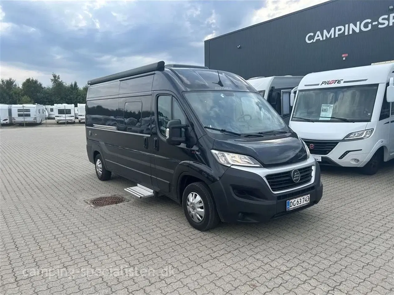 Billede 2 - 2021 - Hymer Free 600 120 Hk   Hymer Free 600 model 2021 taget i bruge i 2022 kan nu ses hos Camping-Specialisten.dk