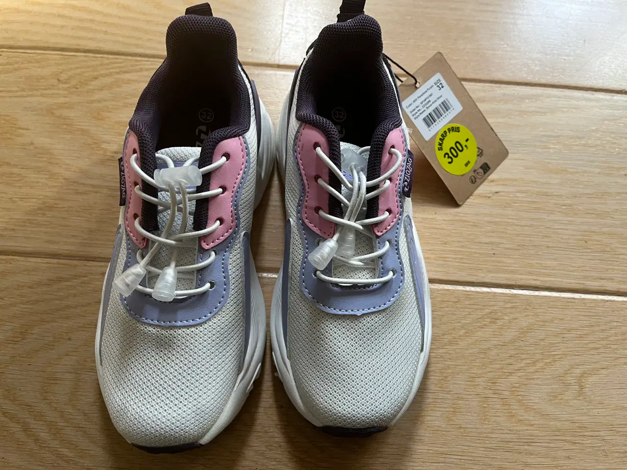 Billede 1 - Helt nye sneakers