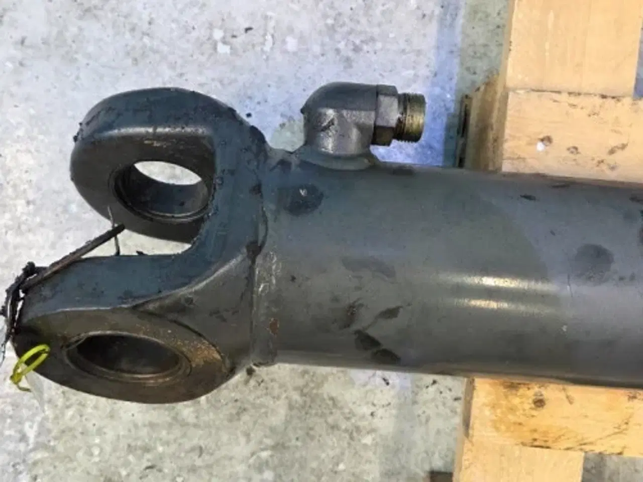 Billede 12 - New Holland LB115B Cylinder 87315531