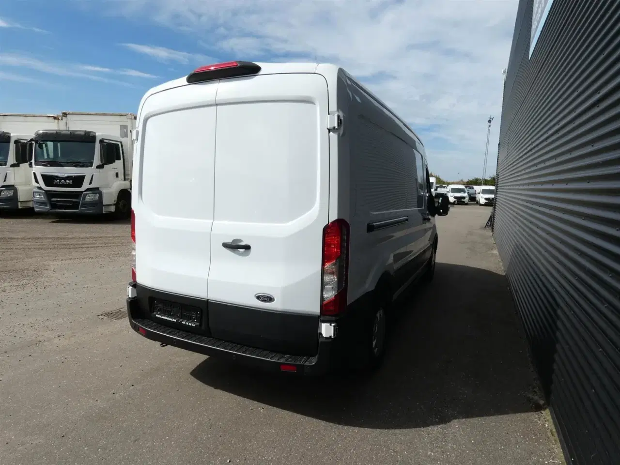 Billede 6 - Ford Transit 350 L3H2 2,0 TDCi Trend 130HK Van 6g Aut.