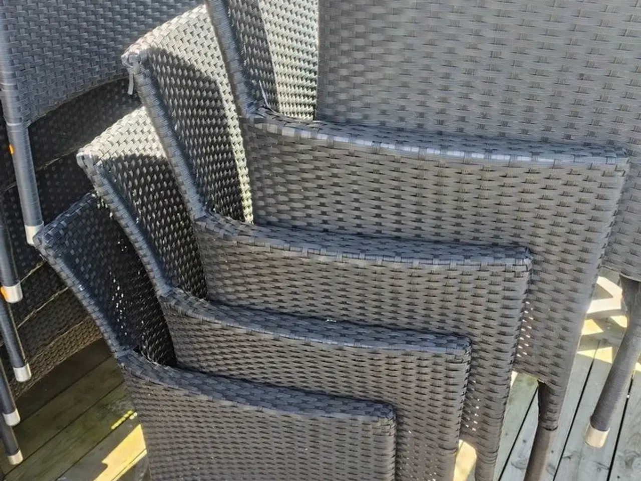 Billede 5 - Tolv stole med armlæn. Polyrattan