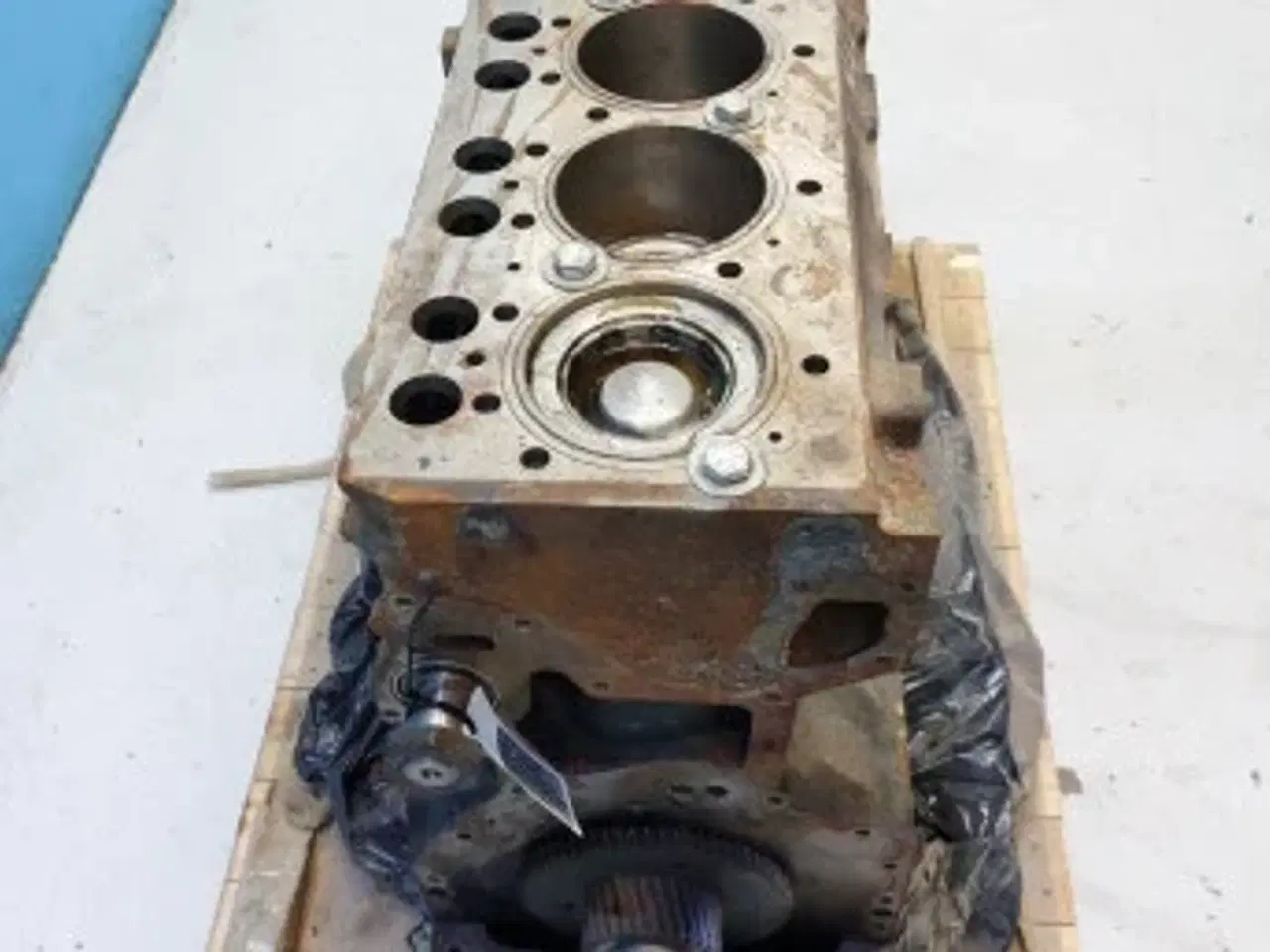 Billede 11 - Massey Ferguson 9380 Motorblok 865477030x