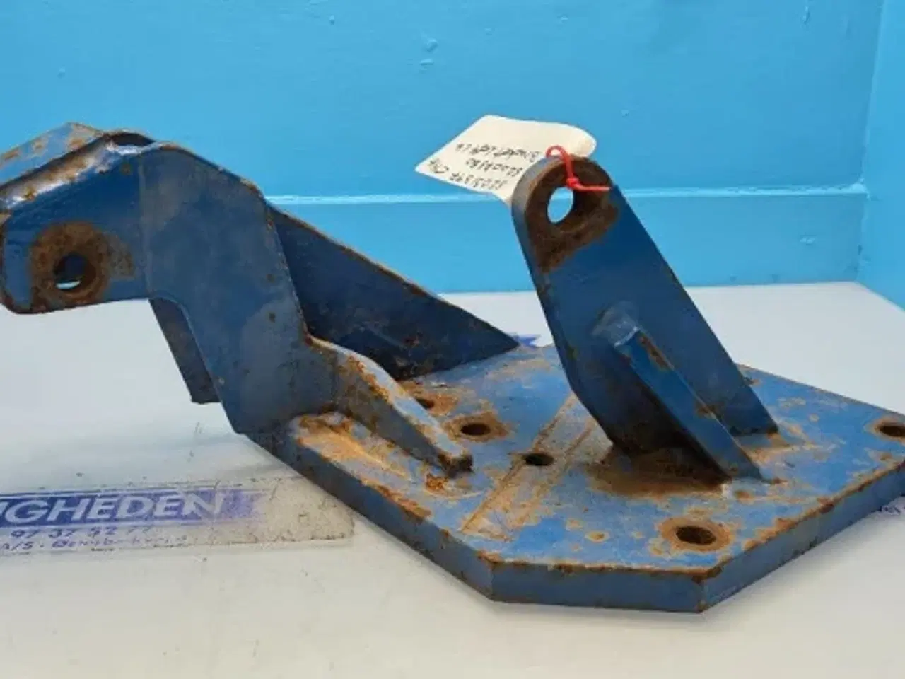 Billede 10 - New Holland TS110 Beslag L. 82007380