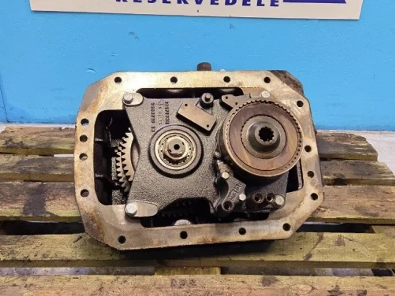 Billede 2 - Case 185  PTO Transmission  47130743