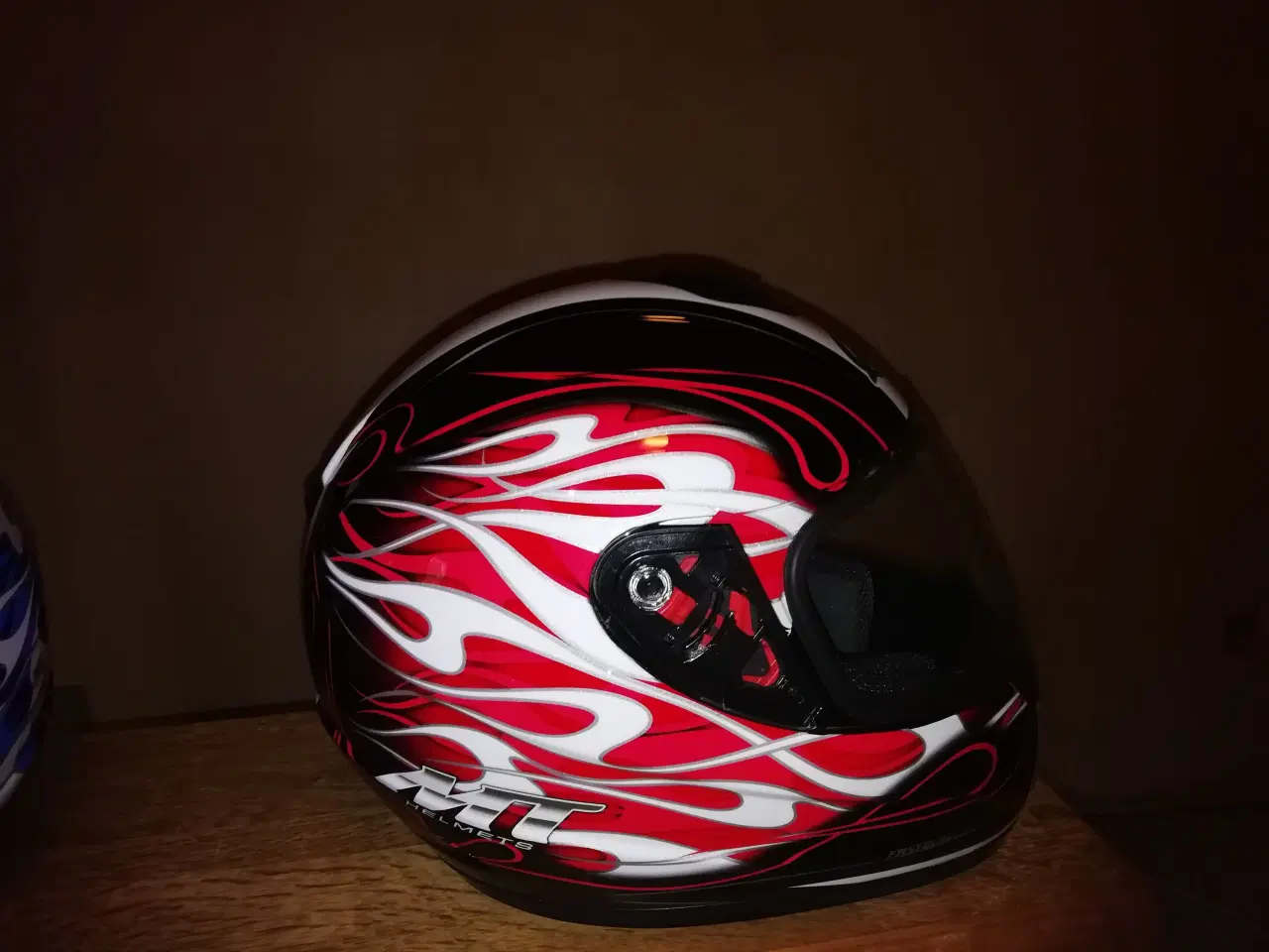 Billede 2 - Helmet Thunder hjelm. Har aldrig blevet brugt,