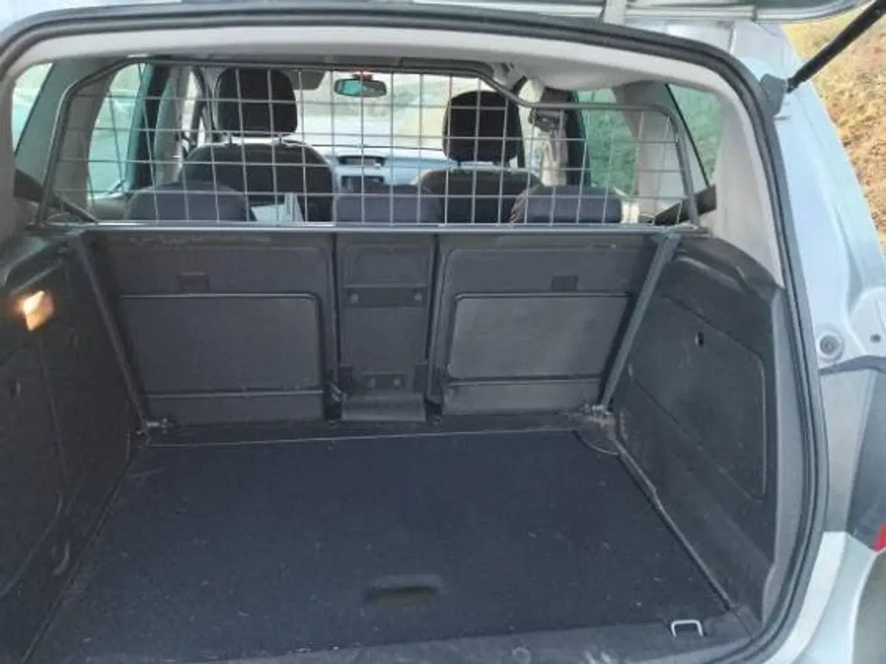 Billede 1 - Original hundegitter til Opel Meriva