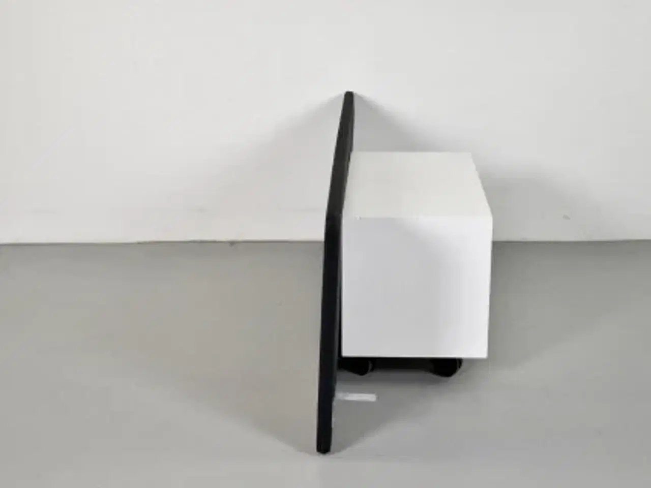 Billede 2 - Lanab design bordskærm i sort, 180 cm.
