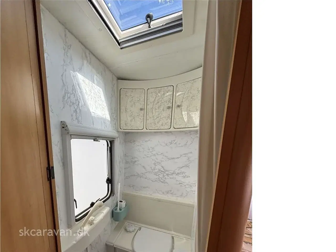 Billede 5 - 2002 - LMC Dominant Winner 510 RD   pæn vogn