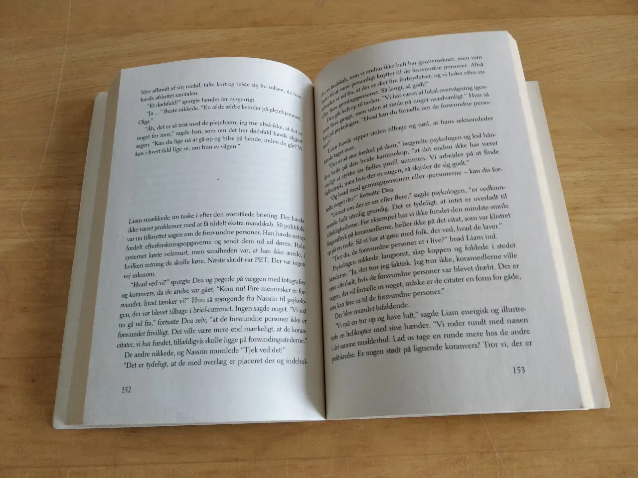 Billede 3 - Opløst, Sara Blædel