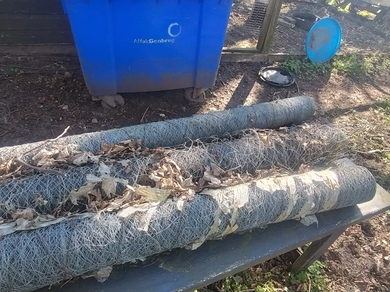 Billede 1 - Helt nye ruller hønse tråd 