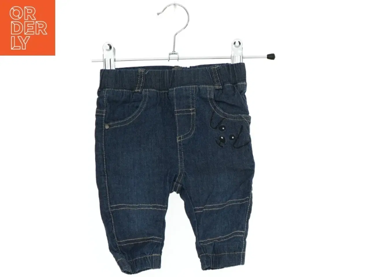 Billede 1 - Babybukser med hundemotiv fra Hust & Claire (str. 56)